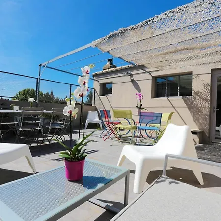 Holiday home Maison De 6 A Avignon