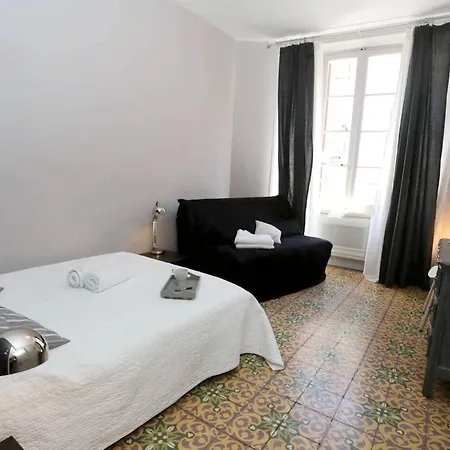 Holiday home Maison De 6 A Avignon