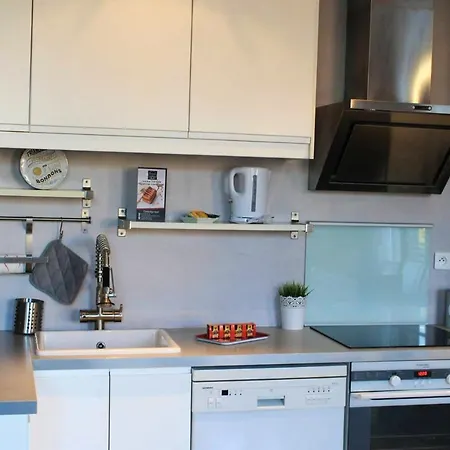 Maison De 6 A Holiday home Avignon